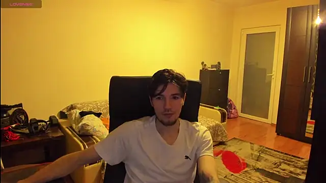 awesomejustin online show from February 23, 1:10 pm