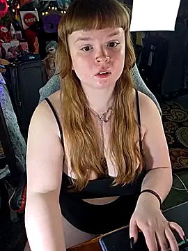 Snapshot of VelvetDiablo chatting on May 15, 11:12 pm VelvetDiablo online show from May 15, 11:12 pm