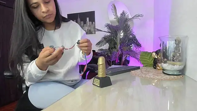 Amaia Bushida online show from February 23, 1:58 am