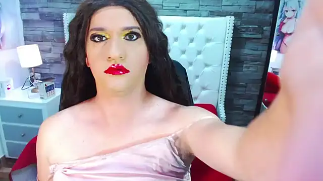 TRINY TS online show from March 13, 8:43 pm