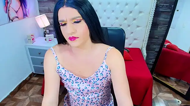 TRINY TS online show from March 27, 5:45 pm