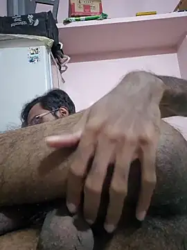 Snapshot of virgindesi92 chatting on November 7, 8:47 am virgindesi92 online show from November 7, 8:47 am