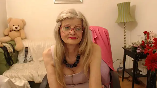 Snapshot of BlairFort chatting on March 19, 11:25 pm BlairFort online show from March 19, 11:25 pm