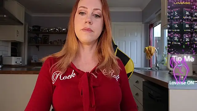 Snapshot of stripmequick chatting on February 8, 1:03 pm stripmequick online show from February 8, 1:03 pm