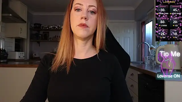 Snapshot of stripmequick chatting on February 25, 8:57 am stripmequick online show from February 25, 8:57 am