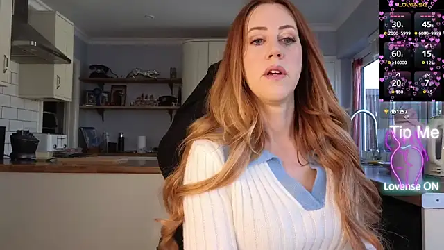 Snapshot of stripmequick chatting on March 26, 9:26 am stripmequick online show from March 26, 9:26 am