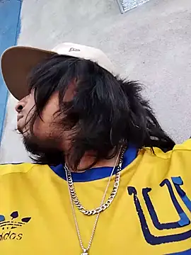 AlexAlejandro13 online show from April 3, 9:57 pm