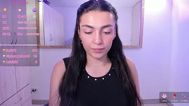 Snapshot of EricaVanderhill chatting on February 3, 2:53 am EricaVanderhill online show from February 3, 2:53 am