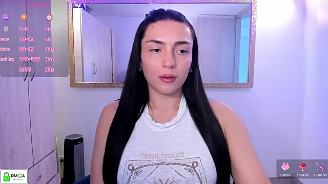 Snapshot of EricaVanderhill chatting on March 8, 9:07 pm EricaVanderhill online show from March 8, 9:07 pm