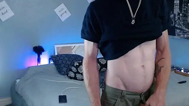 Snapshot of MaxRouger chatting on October 5, 8:12 am MaxRouger online show from October 5, 8:12 am