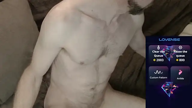 Snapshot of MaxRouger chatting on November 9, 5:50 am MaxRouger online show from November 9, 5:50 am