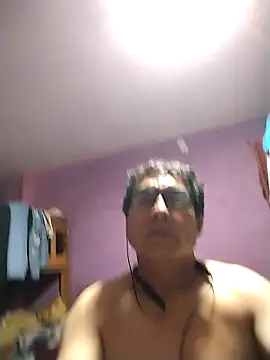 Snapshot of yandyaa chatting on March 15, 3:18 pm yandyaa online show from March 15, 3:18 pm