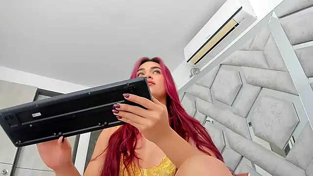 Snapshot of alexandra_fire69x chatting on May 22, 2:44 pm alexandra fire69x online show from May 22, 2:44 pm