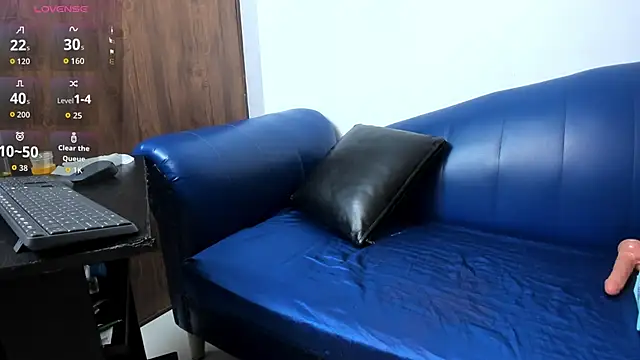 Mature Skinny online show from November 19, 6:24 am