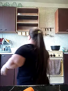 Janiffer MiMi online show from March 15, 1:28 pm