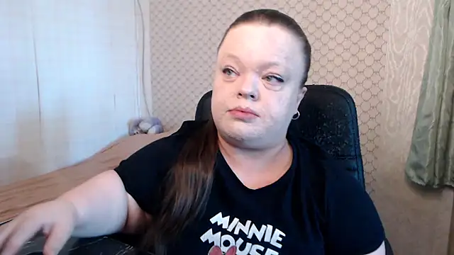 Janiffer MiMi online show from May 3, 3:51 pm