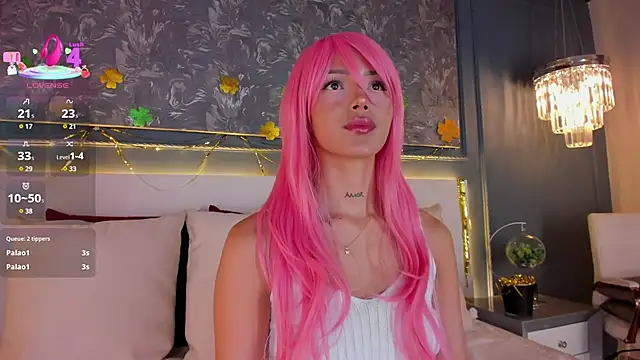 evamoretti online show from March 17, 1:24 am