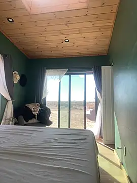 1-800-FUCKYOU online show from February 8, 6:22 pm