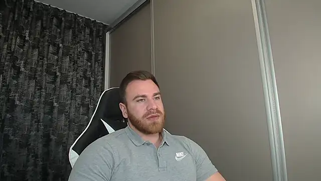 Thori92 online show from March 13, 5:28 pm