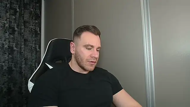 Thori92 online show from March 1, 11:56 am