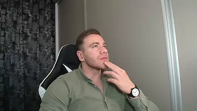 Thori92 online show from April 5, 11:29 am