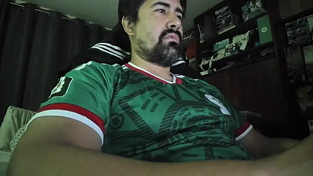 Snapshot of VonDoomdelToro chatting on June 12, 6:01 am VonDoomdelToro online show from June 12, 6:01 am