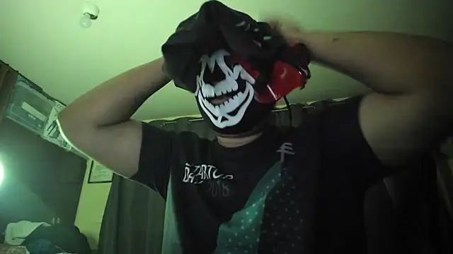 Snapshot of VonDoomdelToro chatting on July 10, 6:17 am VonDoomdelToro online show from July 10, 6:17 am