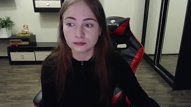 Snapshot of Laralianna chatting on September 12, 12:55 am Laralianna online show from September 12, 12:55 am