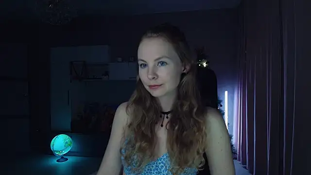 Snapshot of Cuddle_Cat chatting on December 17, 1:50 pm Cuddle Cat online show from December 17, 1:50 pm