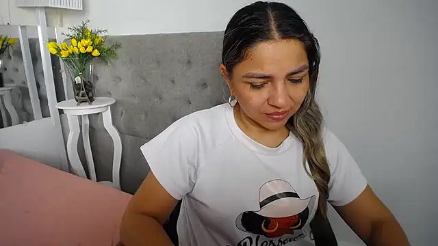 Snapshot of cum_bigass chatting on July 13, 12:30 pm cum bigass online show from July 13, 12:30 pm