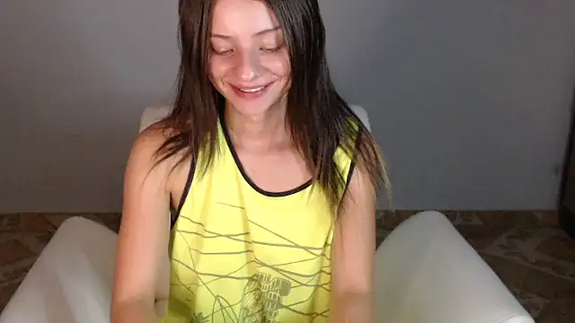 Snapshot of Valentina_Six chatting on January 24, 3:43 am Valentina Six online show from January 24, 3:43 am