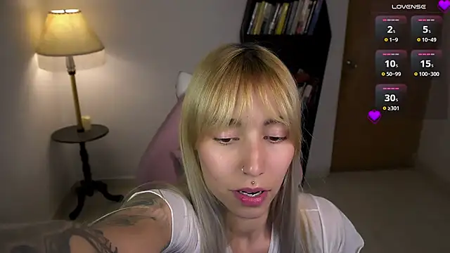 Saucy Jenn online show from February 28, 3:29 am