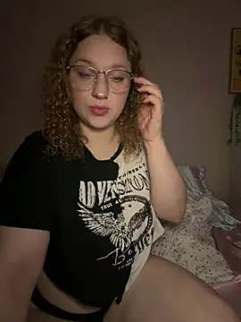 Snapshot of EmmieRae chatting on January 10, 3:19 am EmmieRae online show from January 10, 3:19 am