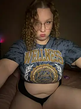 EmmieRae online show from August 1, 3:06 am