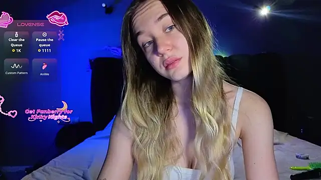 SexyCocobutt online show from March 15, 12:44 pm