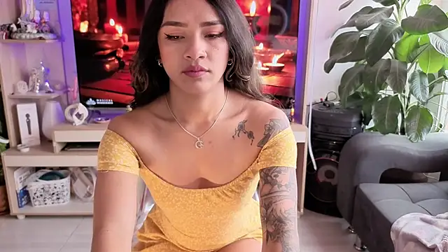 melisa es online show from February 18, 1:40 pm