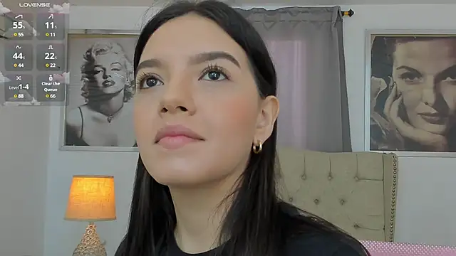 Snapshot of Beautyari_ chatting on March 22, 12:04 pm Beautyari online show from March 22, 12:04 pm