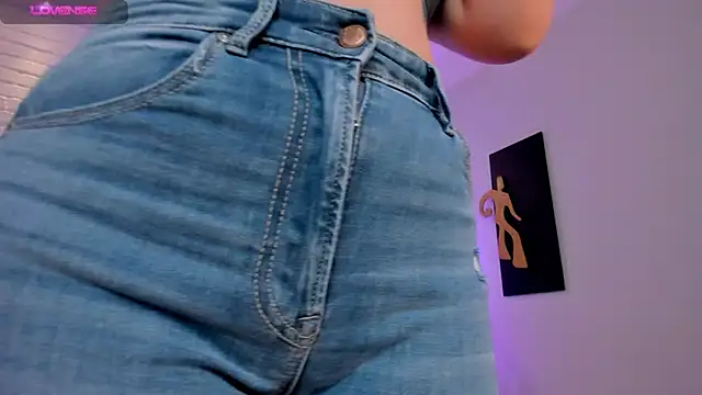 JennaOlsonX online show from January 26, 4:51 pm