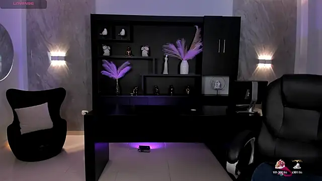 JennaOlsonX online show from December 4, 6:38 pm