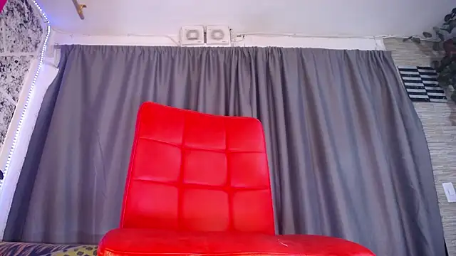 hornytsblonde online show from April 9, 3:17 pm