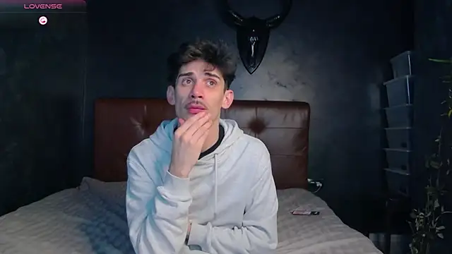 DanielCrush1 online show from March 19, 1:09 am