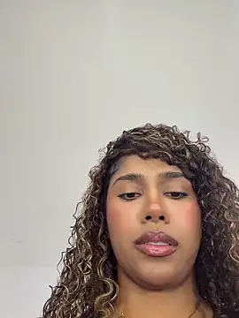 Snapshot of stormyy_ chatting on April 19, 9:06 pm stormyy online show from April 19, 9:06 pm
