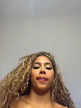Snapshot of stormyy_ chatting on June 17, 12:57 am stormyy online show from June 17, 12:57 am