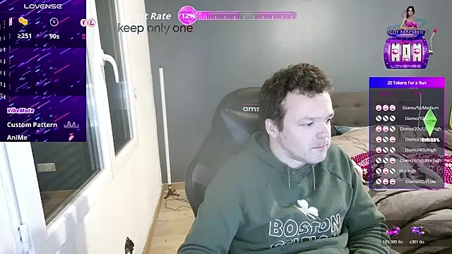 Snapshot of antoinepassion chatting on March 2, 6:48 pm antoinepassion online show from March 2, 6:48 pm