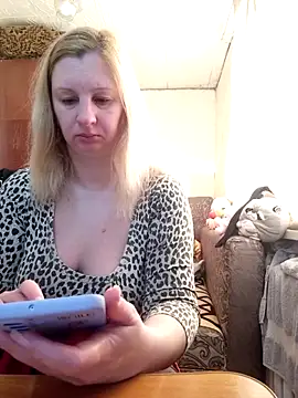 BustyBlond online show from March 5, 5:03 am