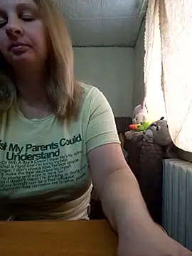 BustyBlond online show from April 1, 1:41 pm