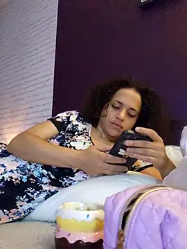 Snapshot of RuggyRackz chatting on October 8, 1:47 am RuggyRackz online show from October 8, 1:47 am