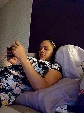 Snapshot of RuggyRackz chatting on October 16, 3:29 am RuggyRackz online show from October 16, 3:29 am