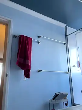 Snapshot of RuggyRackz chatting on November 19, 8:09 pm RuggyRackz online show from November 19, 8:09 pm