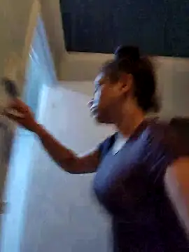 Snapshot of RuggyRackz chatting on November 26, 2:12 am RuggyRackz online show from November 26, 2:12 am